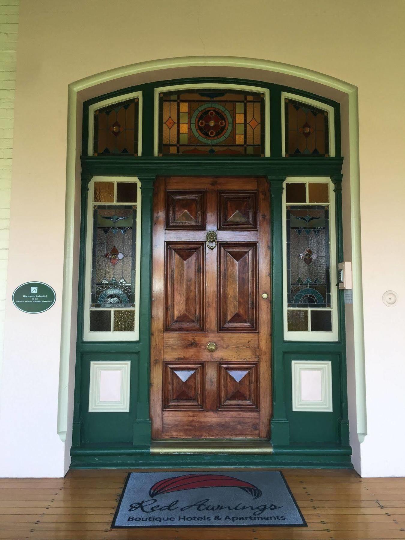 Gattonside Heritage 4* Hobart