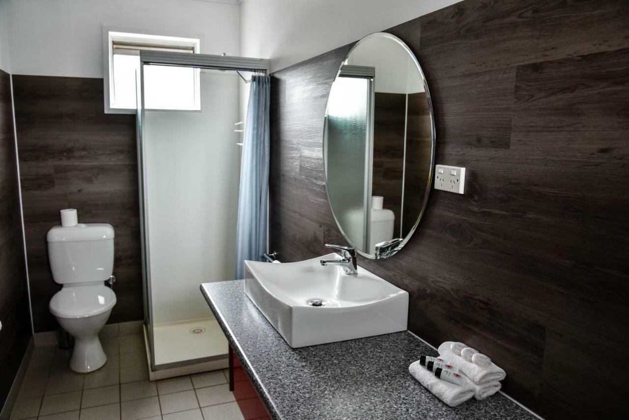 Tower Motel 3*
