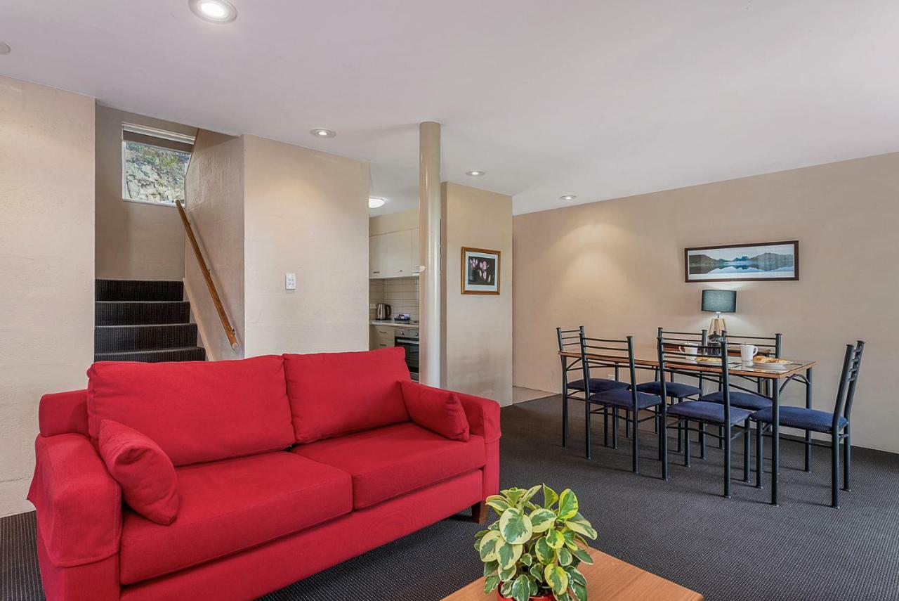 Bay View Aparthotel 4*