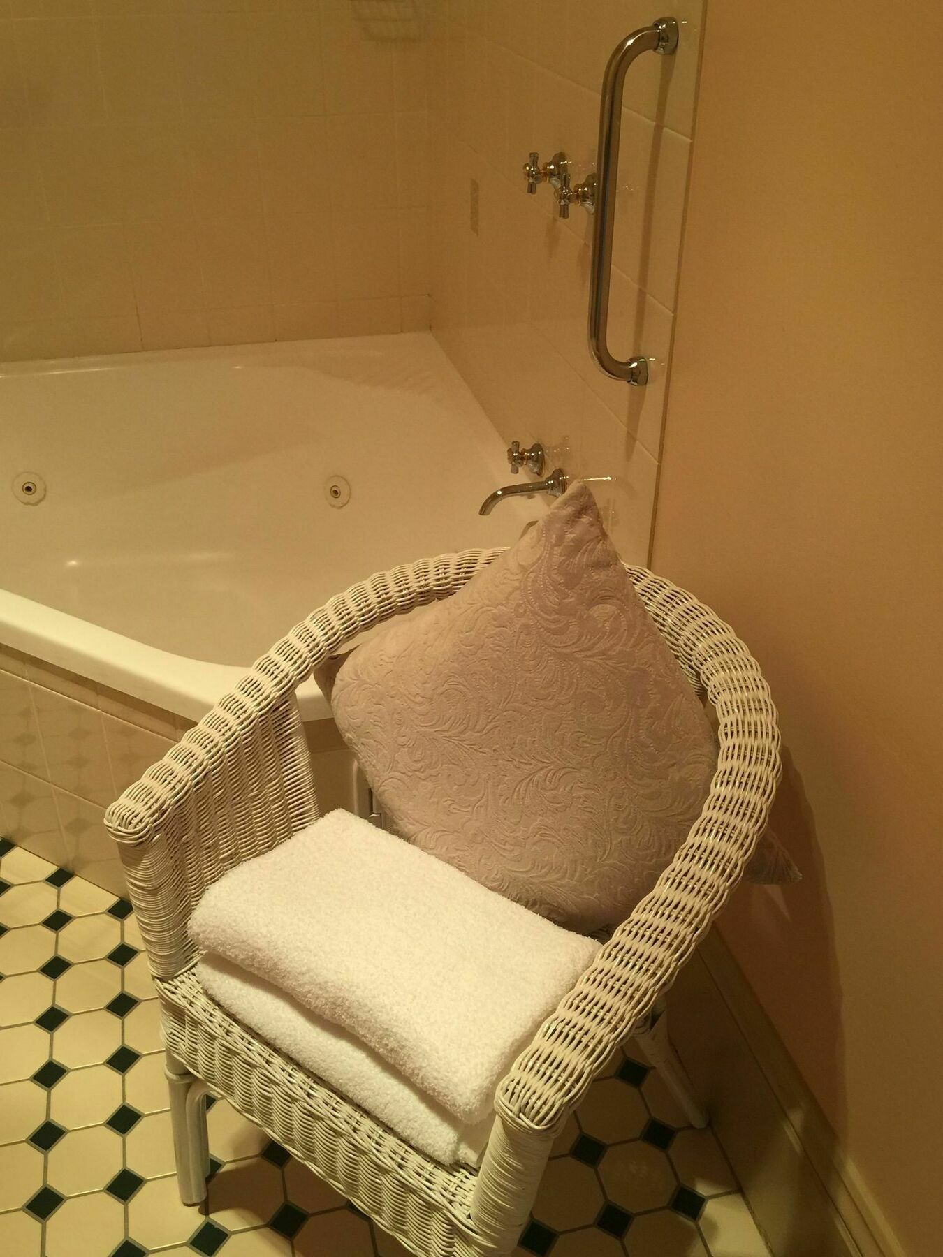 Gattonside Heritage 4*