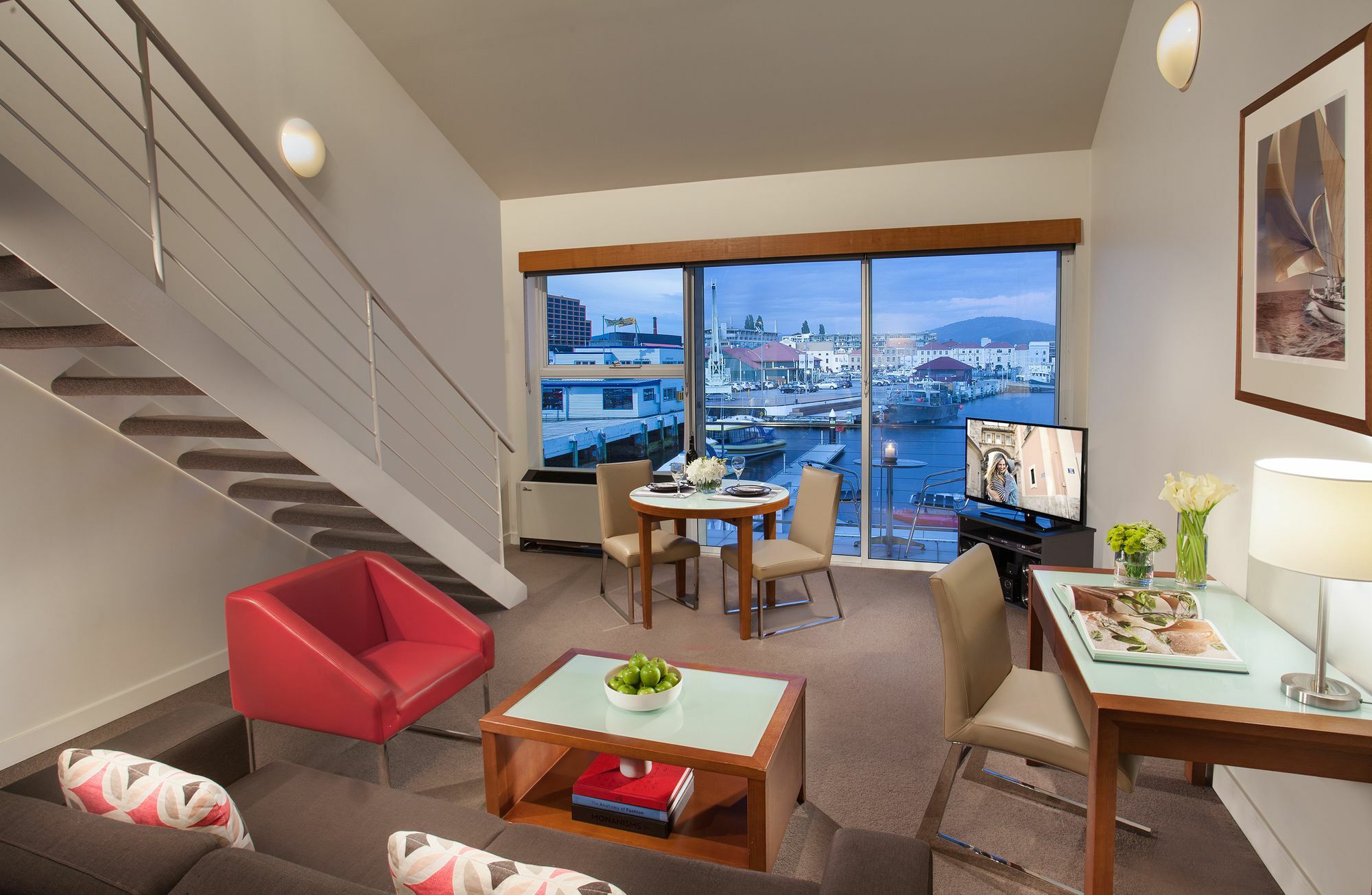 Somerset On The Pier Aparthotel 4*