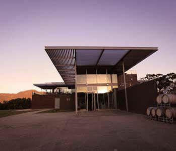 Mona Pavilions Aparthotel 5*