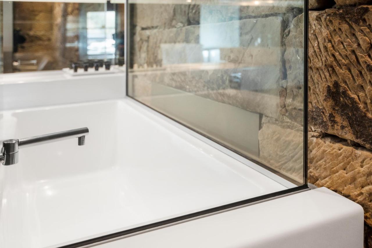Watermans Aparthotel 4*