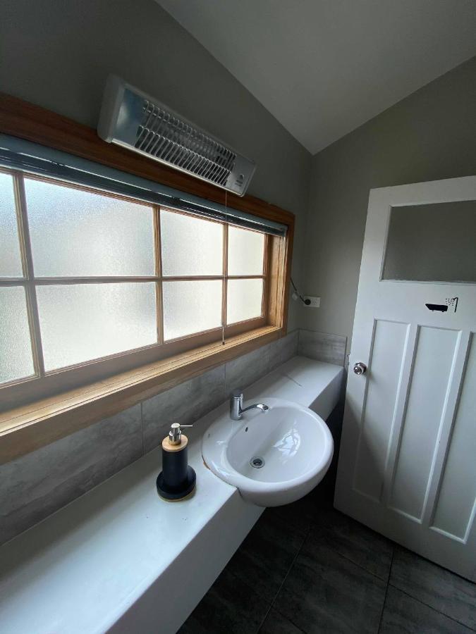 Bed & Breakfast Edinburgh Gallery Hobart