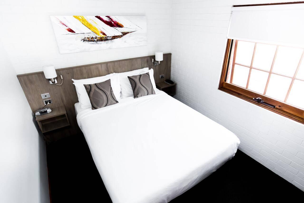 Bay Hotel Apartments Hotel 3*
