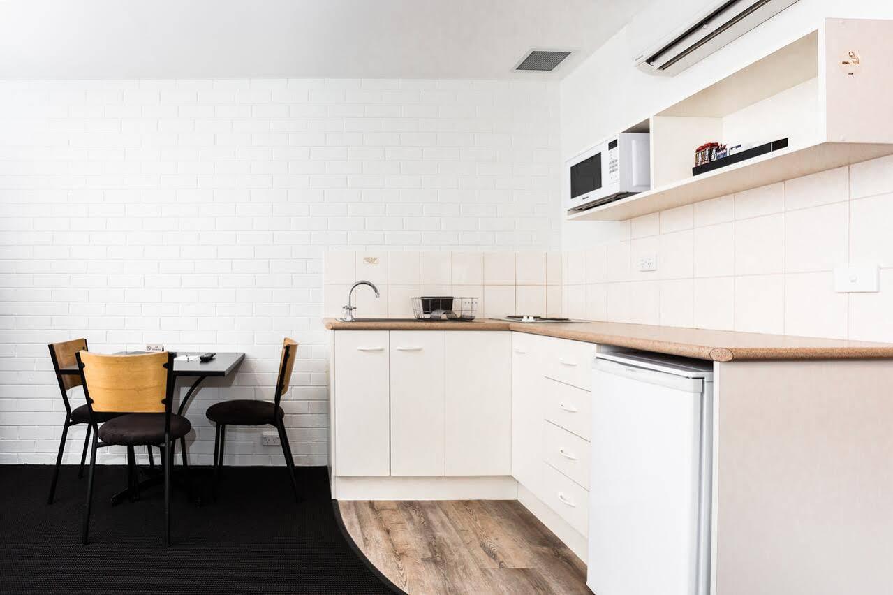 Bay Hotel Apartments 3*