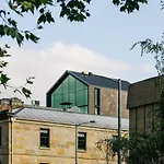 Moss Hotel