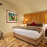 Islington Hotel