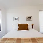 Trendy Apartment In The Heart Of West Hobart