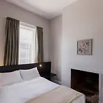 Parlour 258