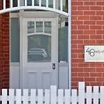 Sullivans Cove Apartments
