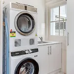 Warneford House Stylish Inner City Living