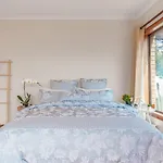 Vintage Cuddle Guest House
