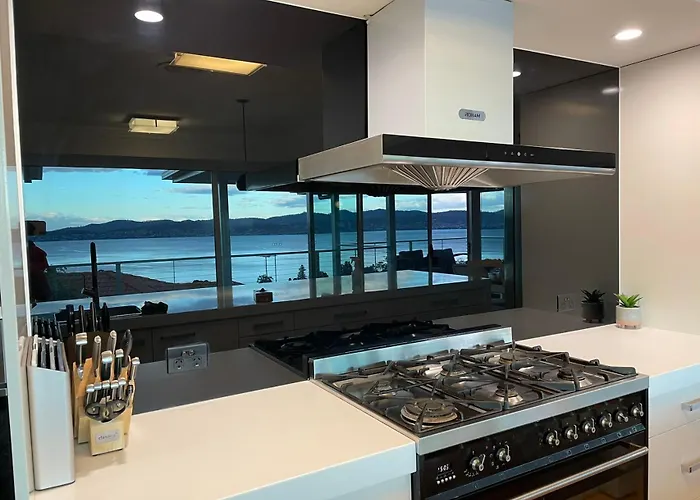 Lipscombe Escape Panoramic Views Luxury And Space