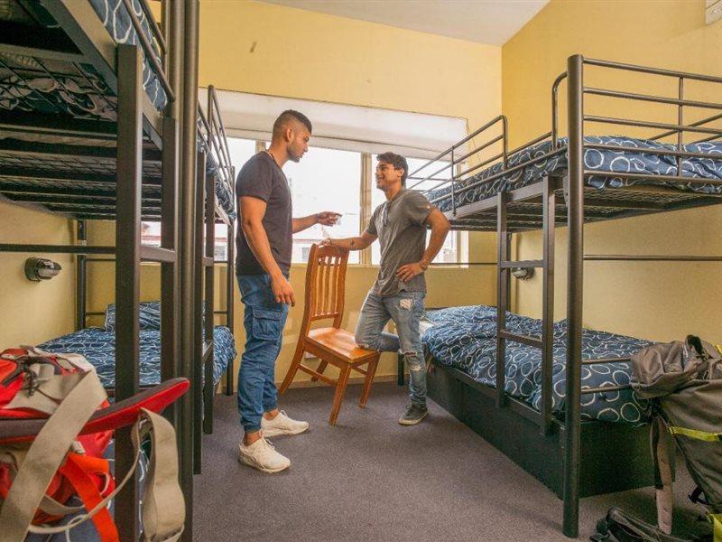 Yha Hostel *