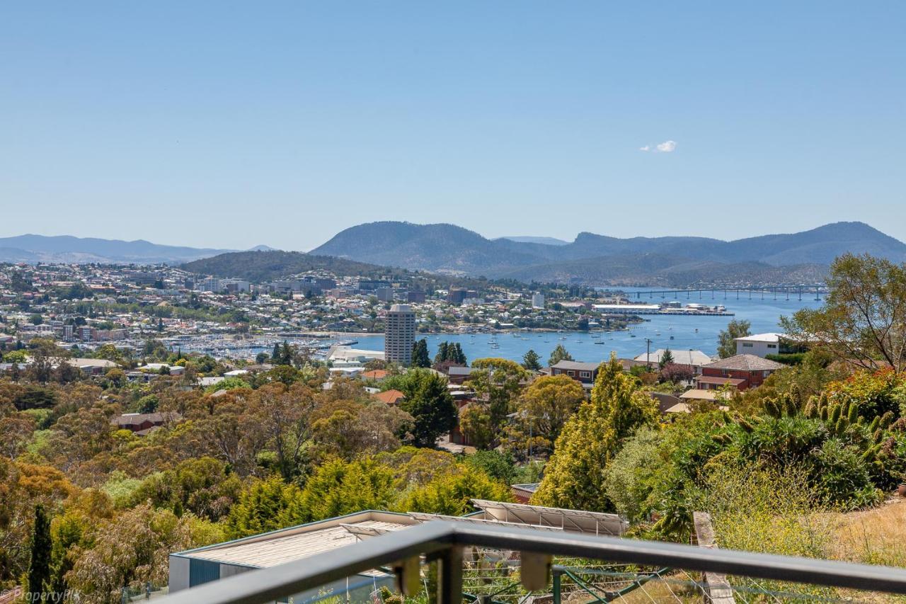 The Lookout Apartment