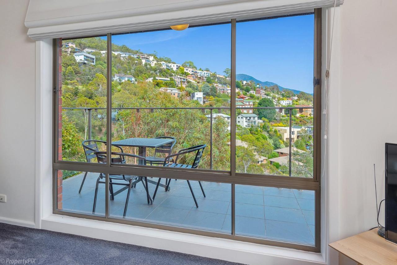 The Lookout Apartment