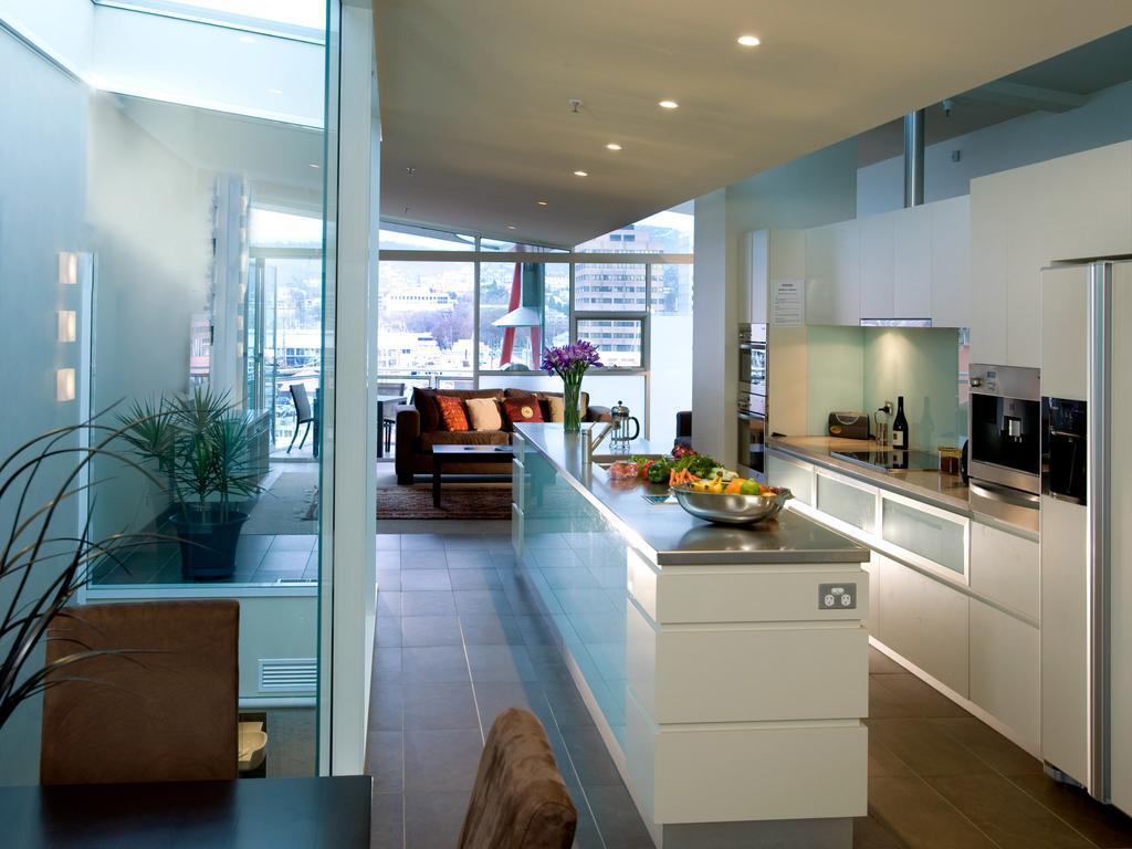 Sullivans Cove 5*