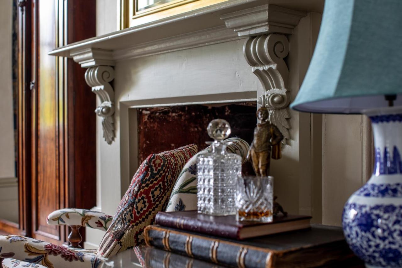 The Corinda Collection * Hobart