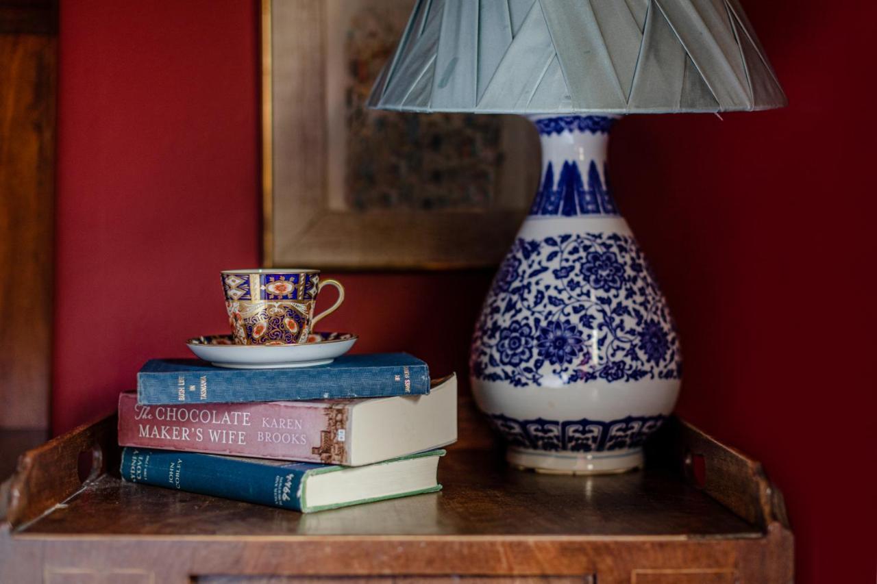 The Corinda Collection * Hobart