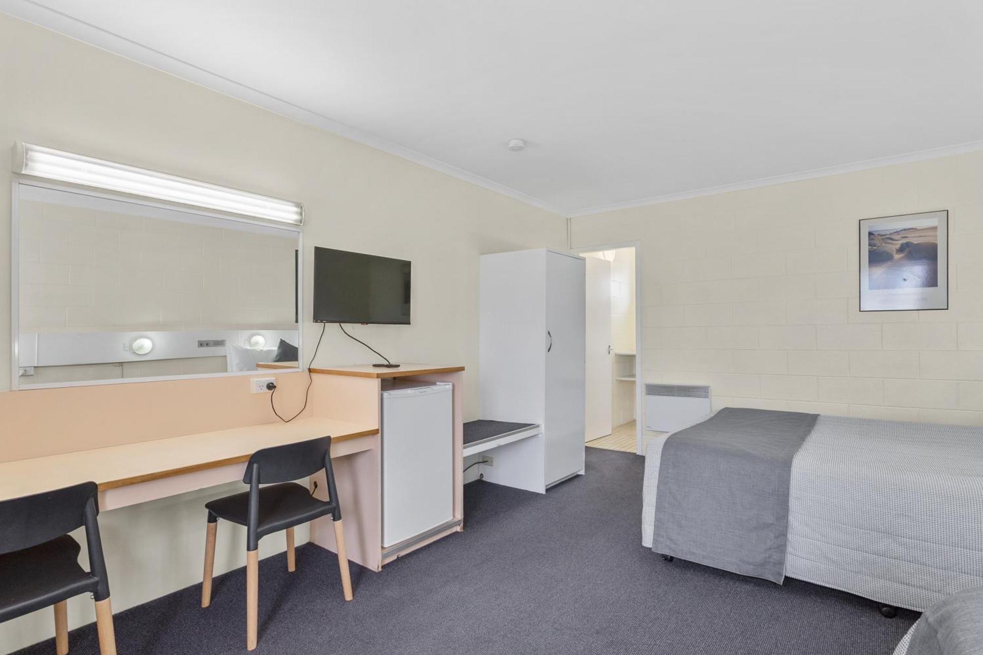 Martin Cash Motel 3*