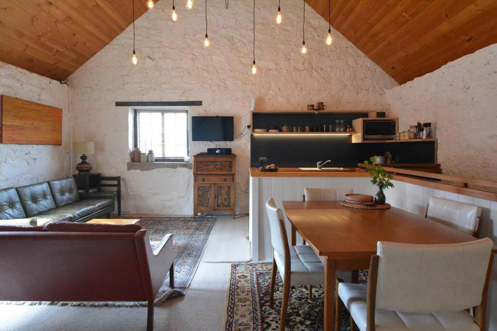Macquarie Street Stable Apartment