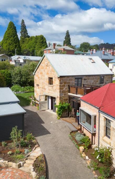Macquarie Street Stable *