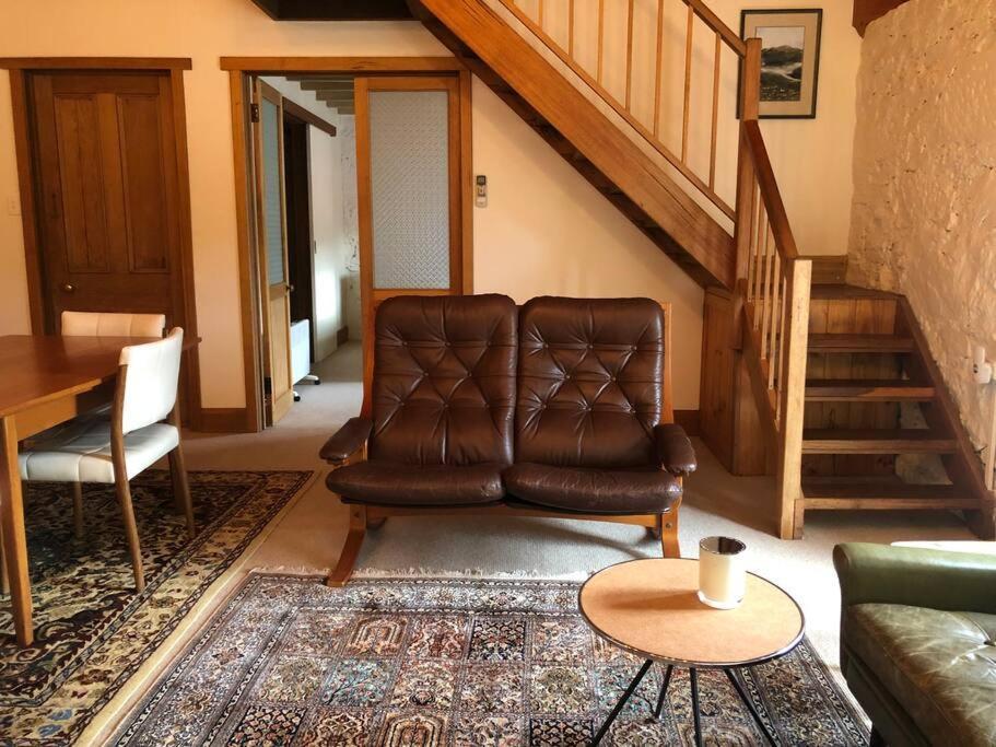 Macquarie Street Stable Apartment