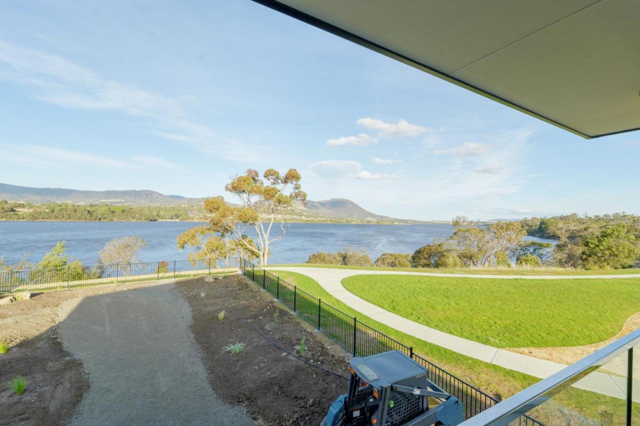 Luxury Waterfront Retreat 4br Award-winning Holiday home