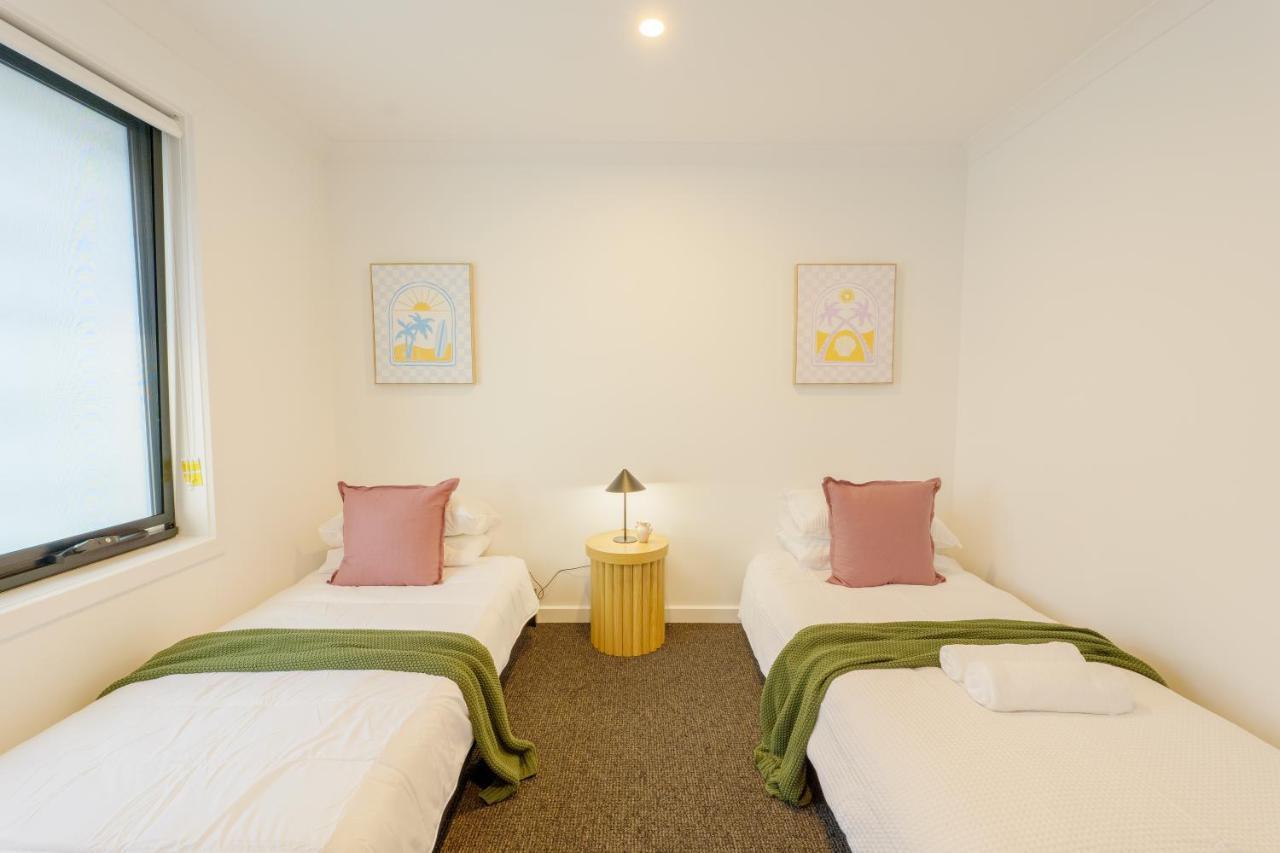 Luxury Waterfront Retreat 4br Award-winning Holiday home *