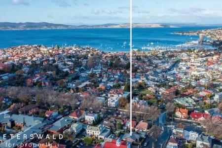 Holiday home Charming Inner Excellent Base In Hobart