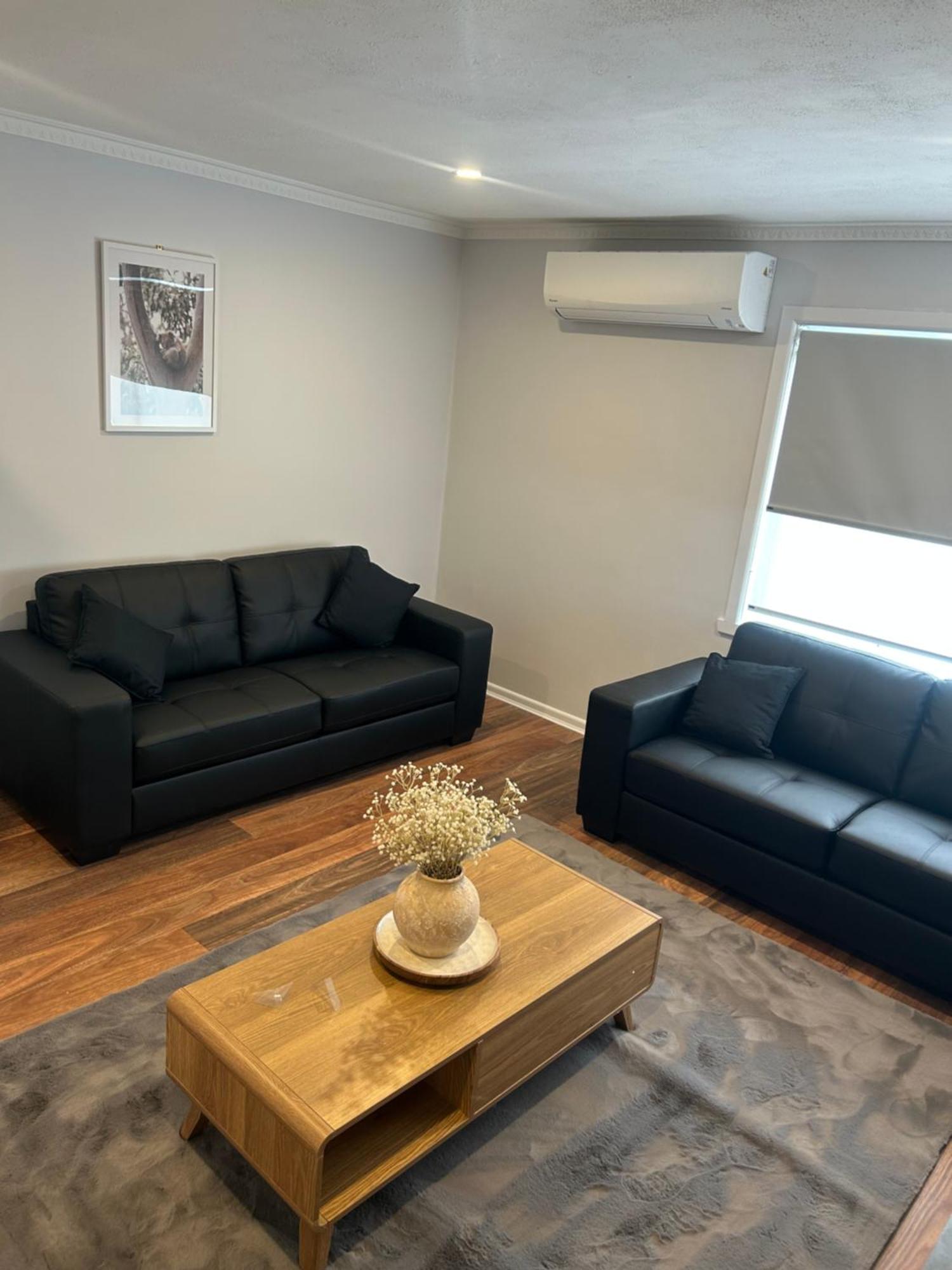 Waterfront Motel 3*
