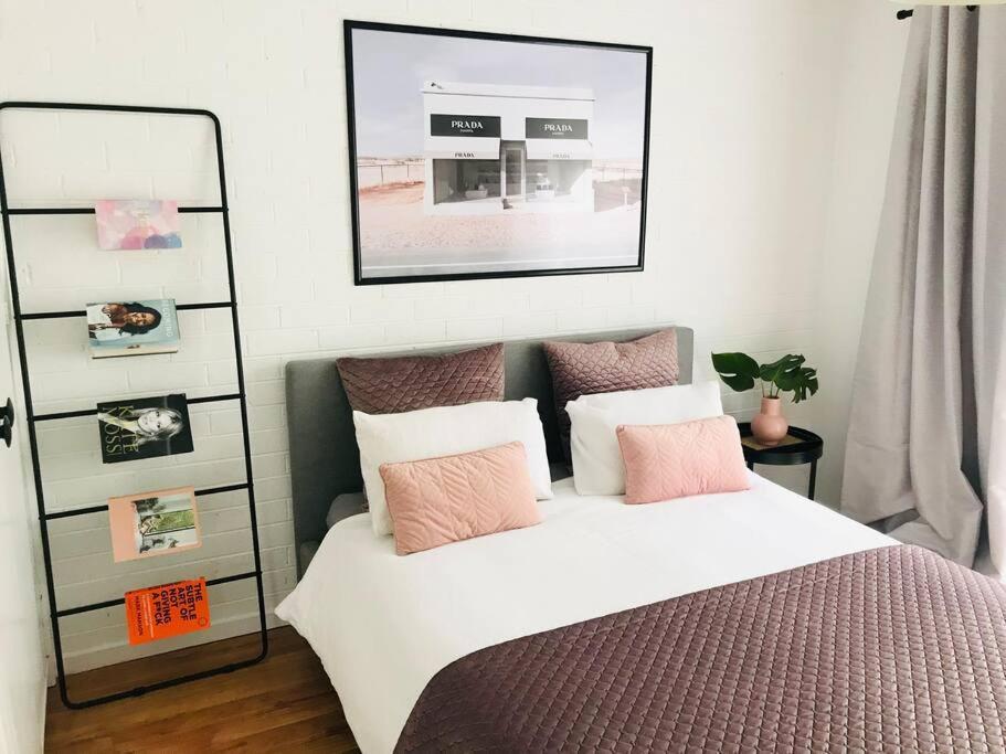 Apartment The Blush House