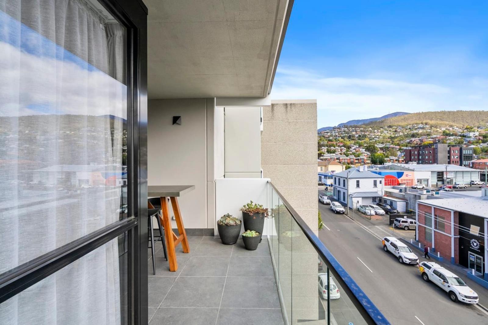 Apartment Mountain View At Elliot - A Kunanyi Outlook Hobart