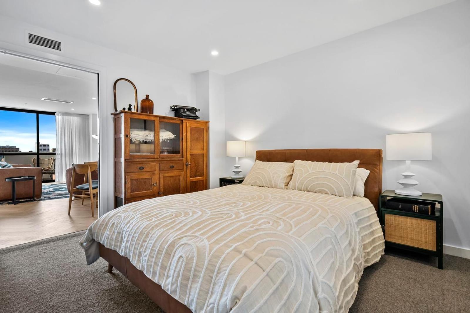 Apartment Cityscape At The Elliott In The Heart Of *