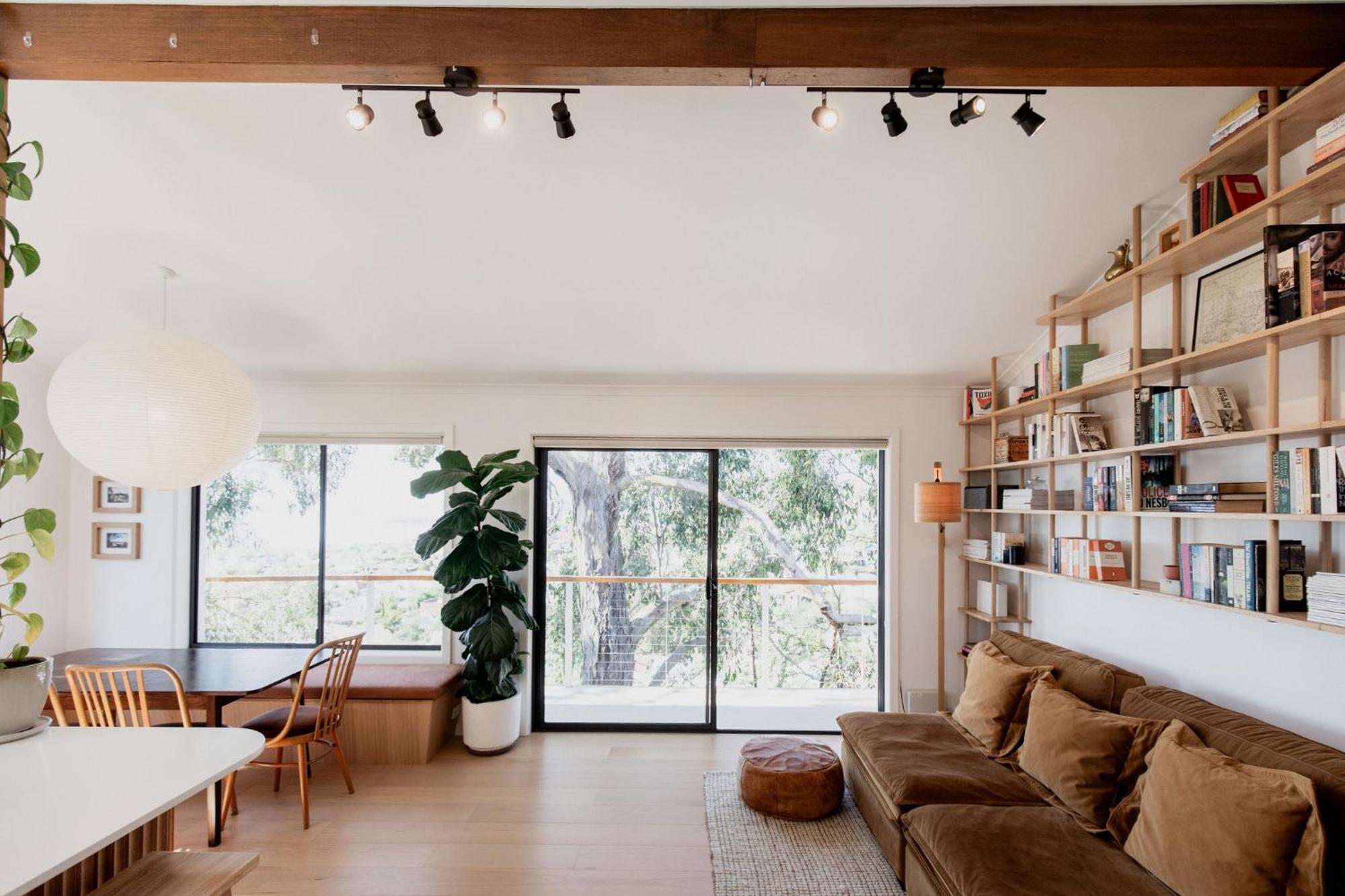 Trendy In The Heart Of West Apartment