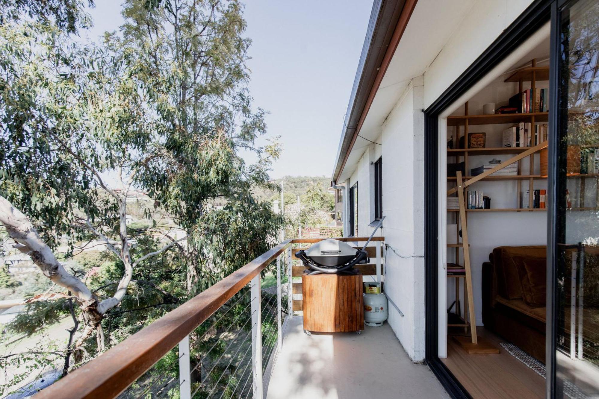 Trendy In The Heart Of West Apartment Hobart