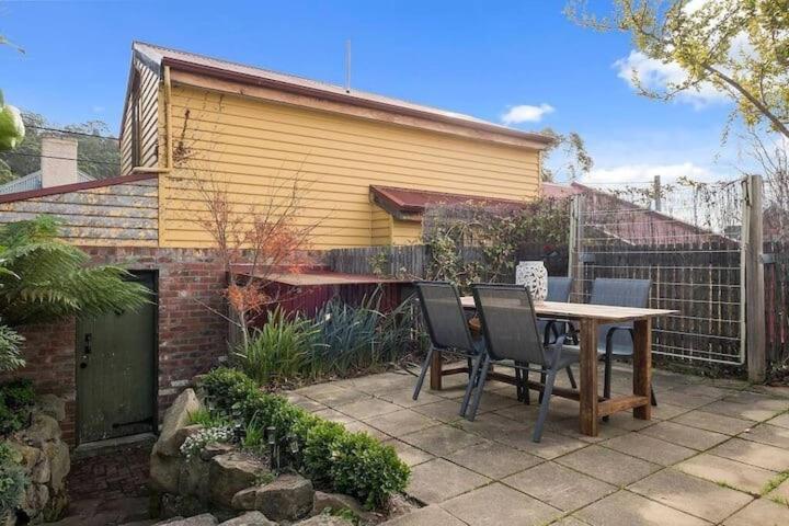 Irresistible Renovated 1840 Inner-city