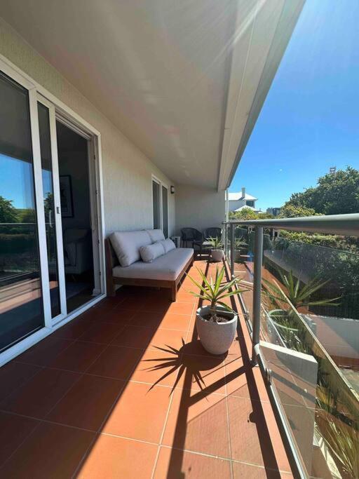 Fringe Modern With Car Parking Apartment Hobart