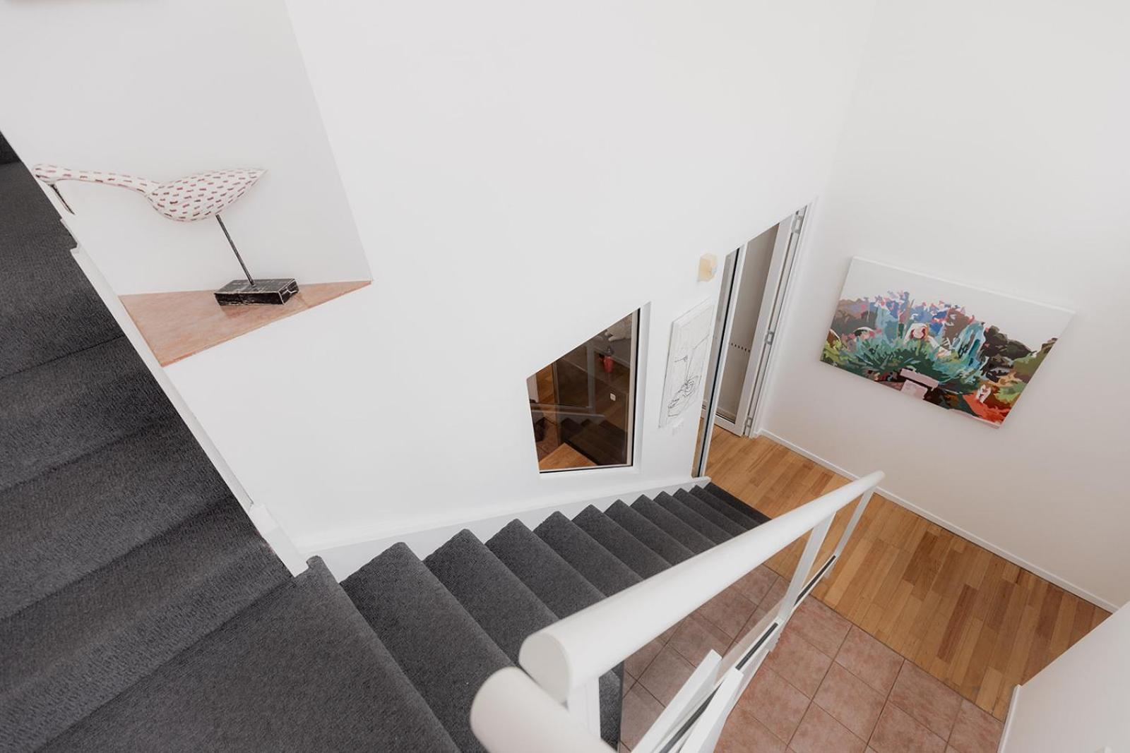 Spacious Modern Terrace In The Heart Of Cbd * Hobart