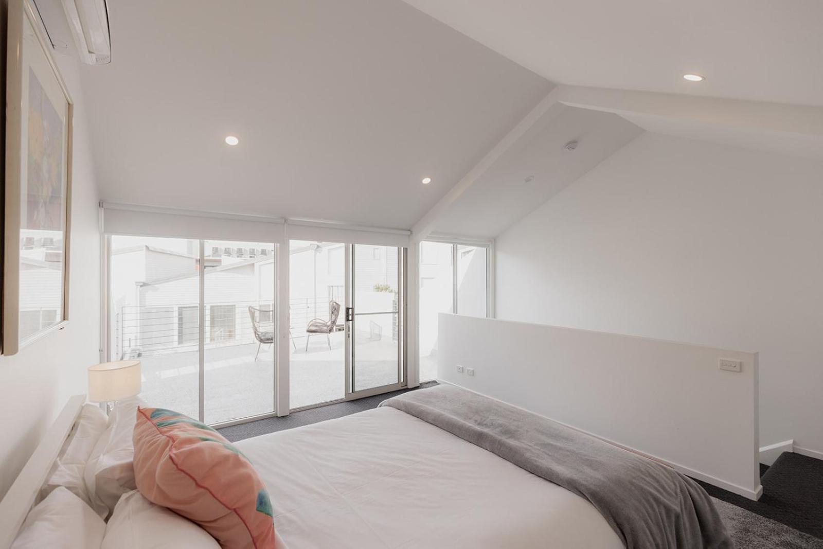 Apartment Spacious Modern Terrace In The Heart Of Cbd Hobart