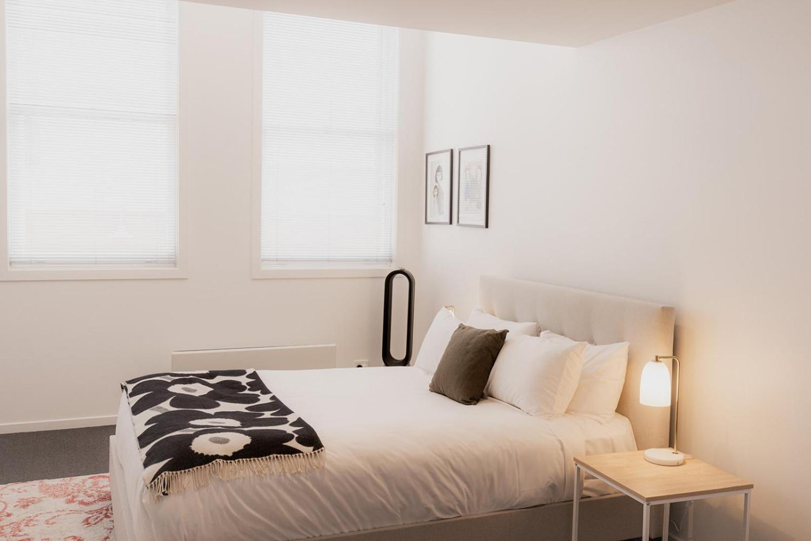 Spacious Modern Terrace In The Heart Of Cbd Apartment *