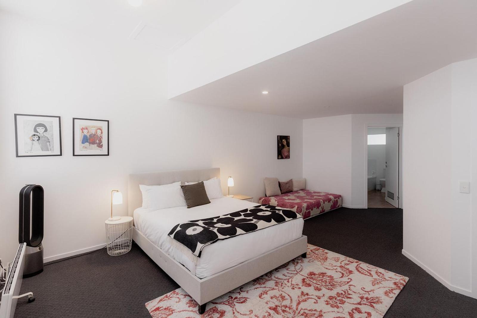 Apartment Spacious Modern Terrace In The Heart Of Cbd Hobart