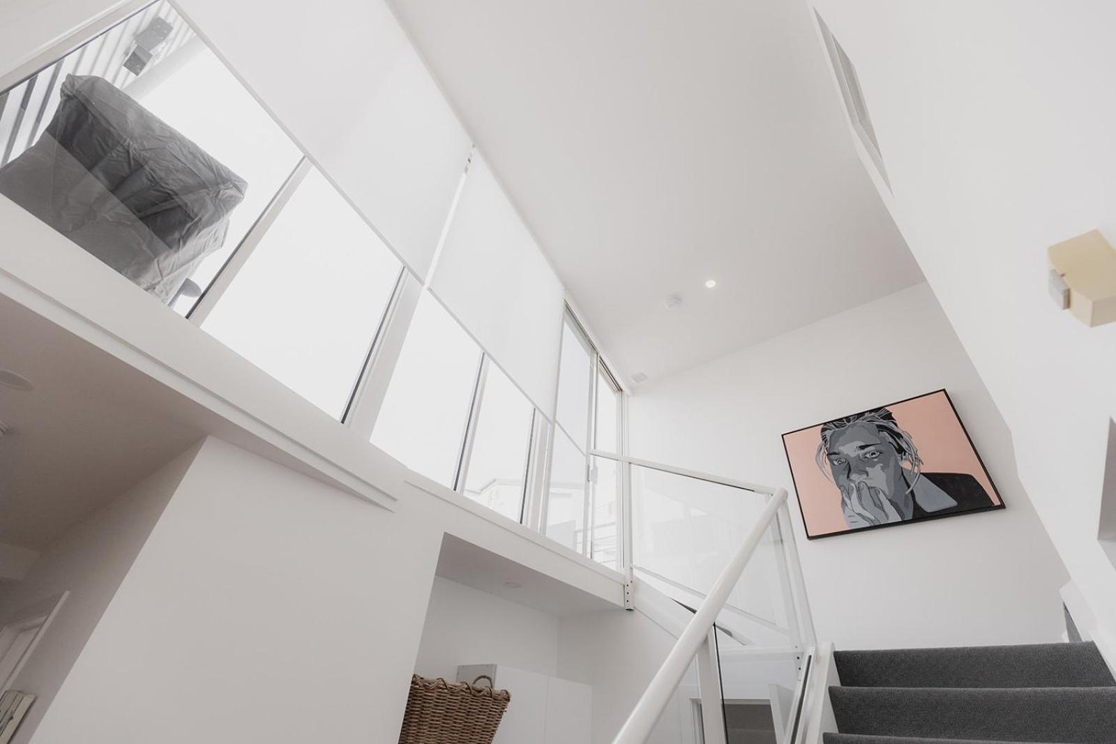 Spacious Modern Terrace In The Heart Of Cbd *