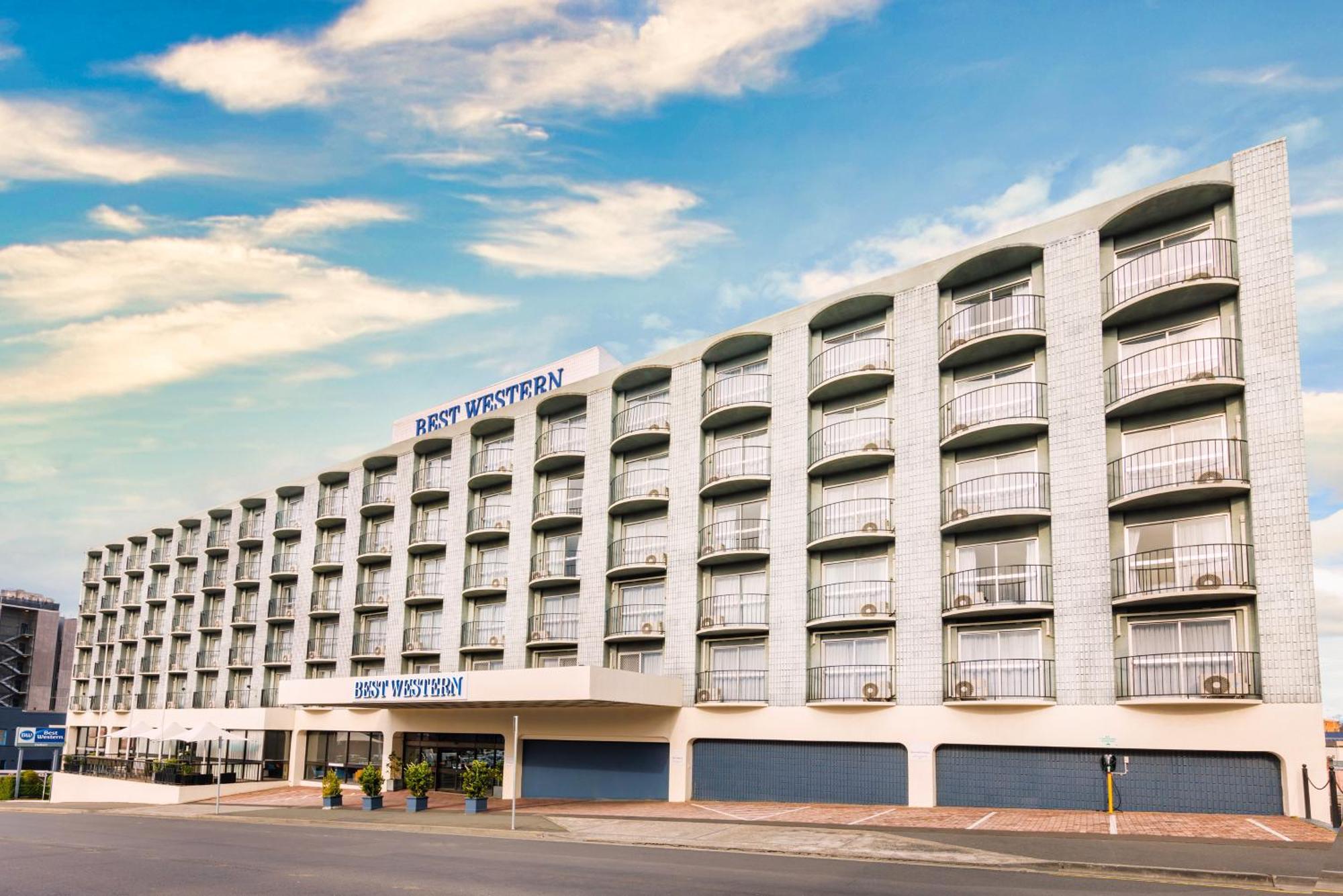 Western Hotel 4*