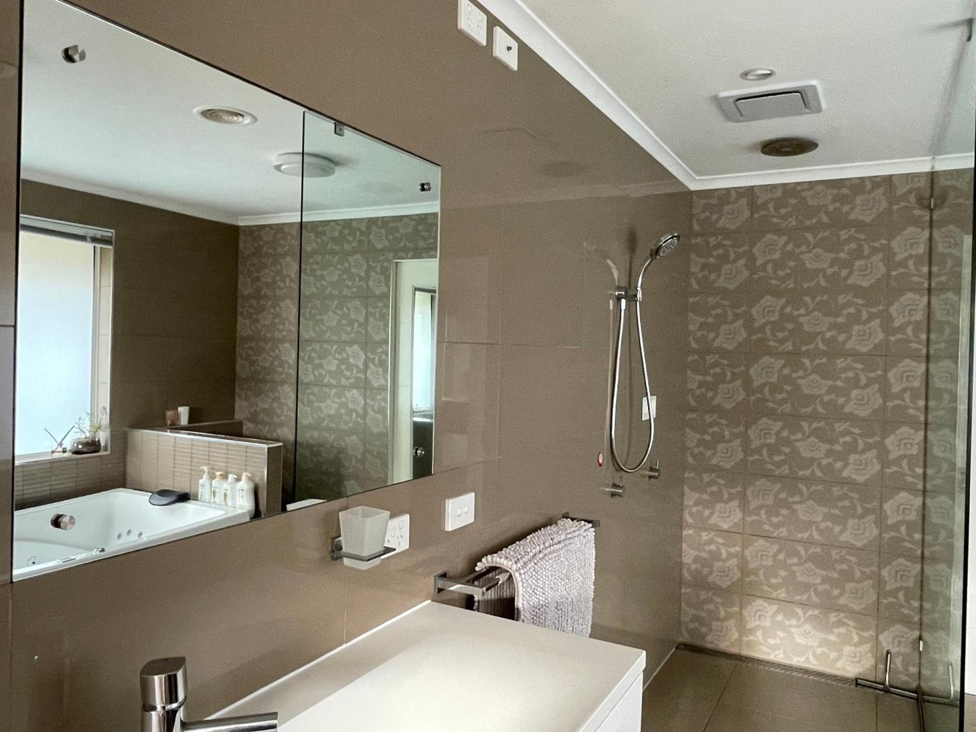 Villa Lipscombe Escape Panoramic Views Luxury And Space