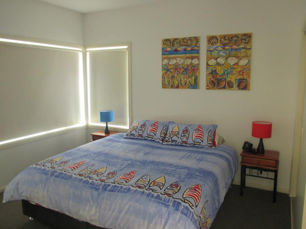 Bellerive Marina View No 28 Apartment *