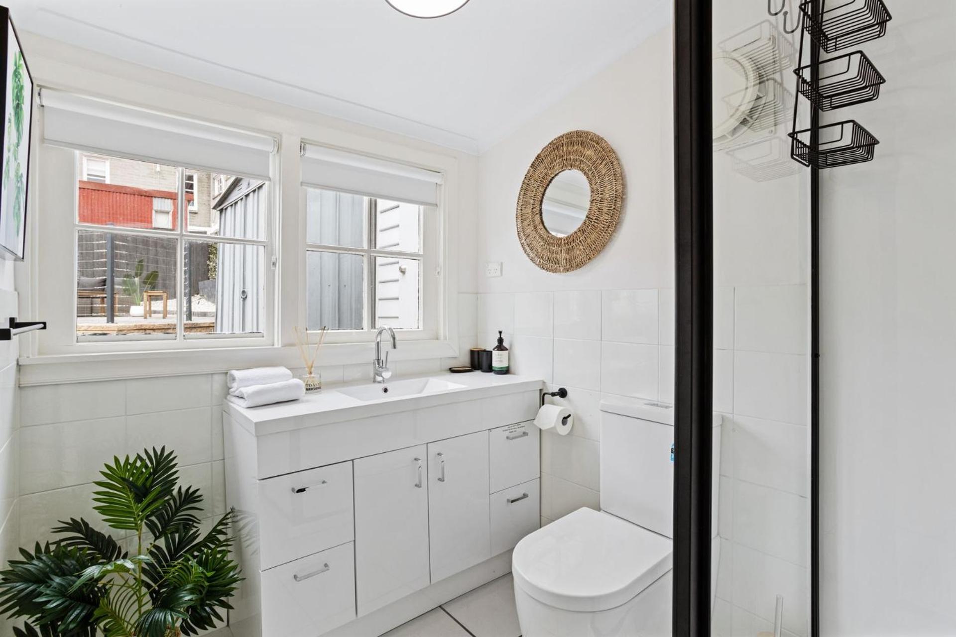 Warneford House Stylish Inner Living Holiday home Hobart