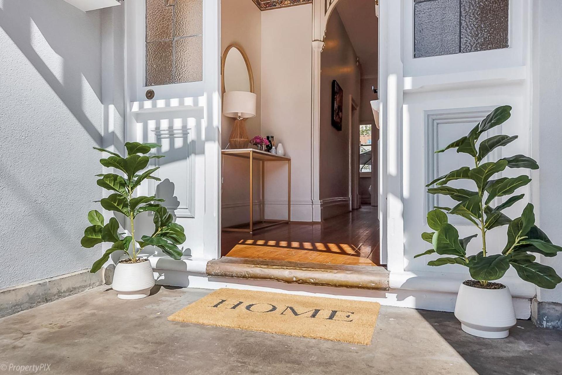 Warneford House Stylish Inner Living * Hobart