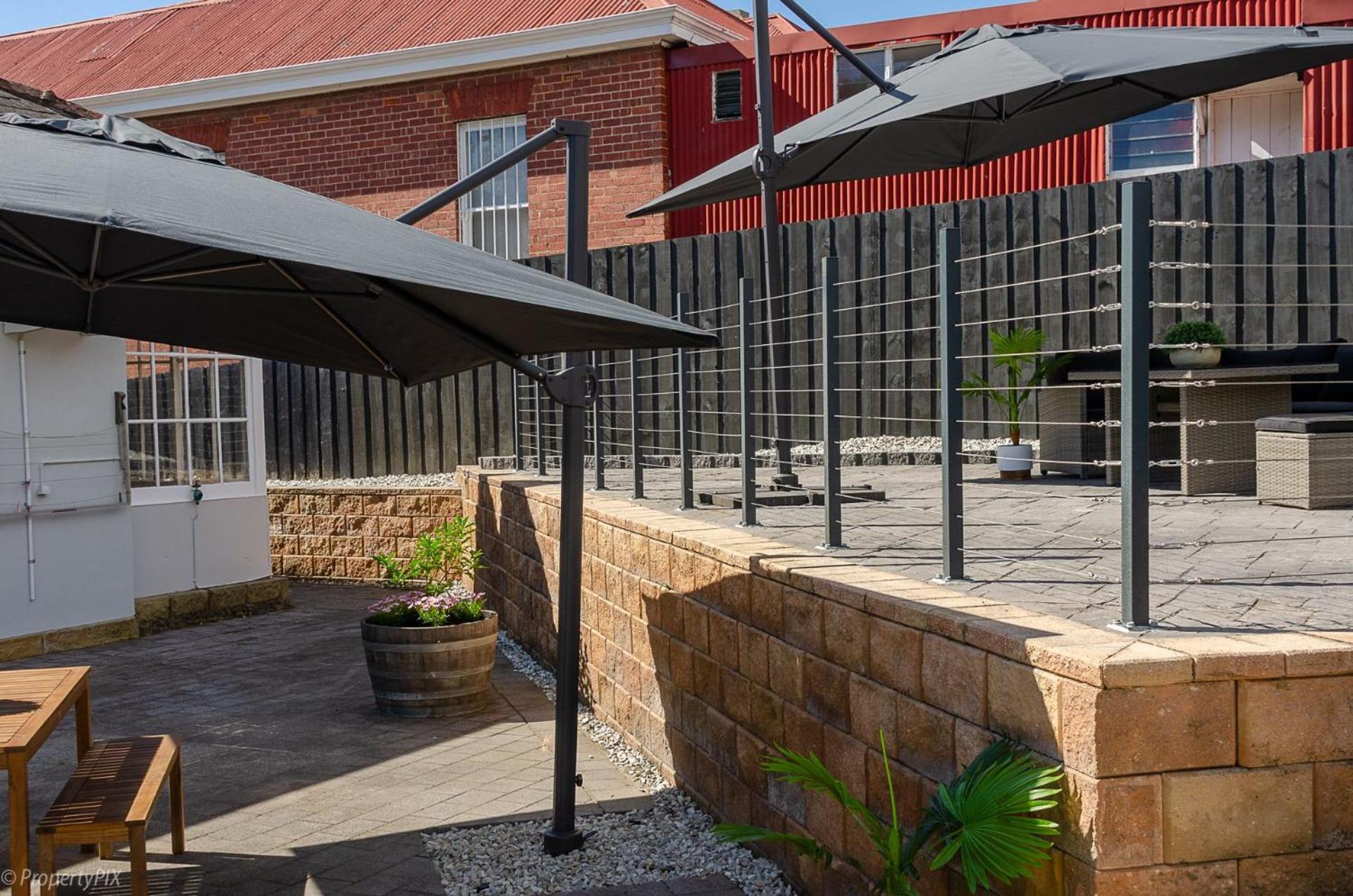 Warneford House Stylish Inner Living * Hobart